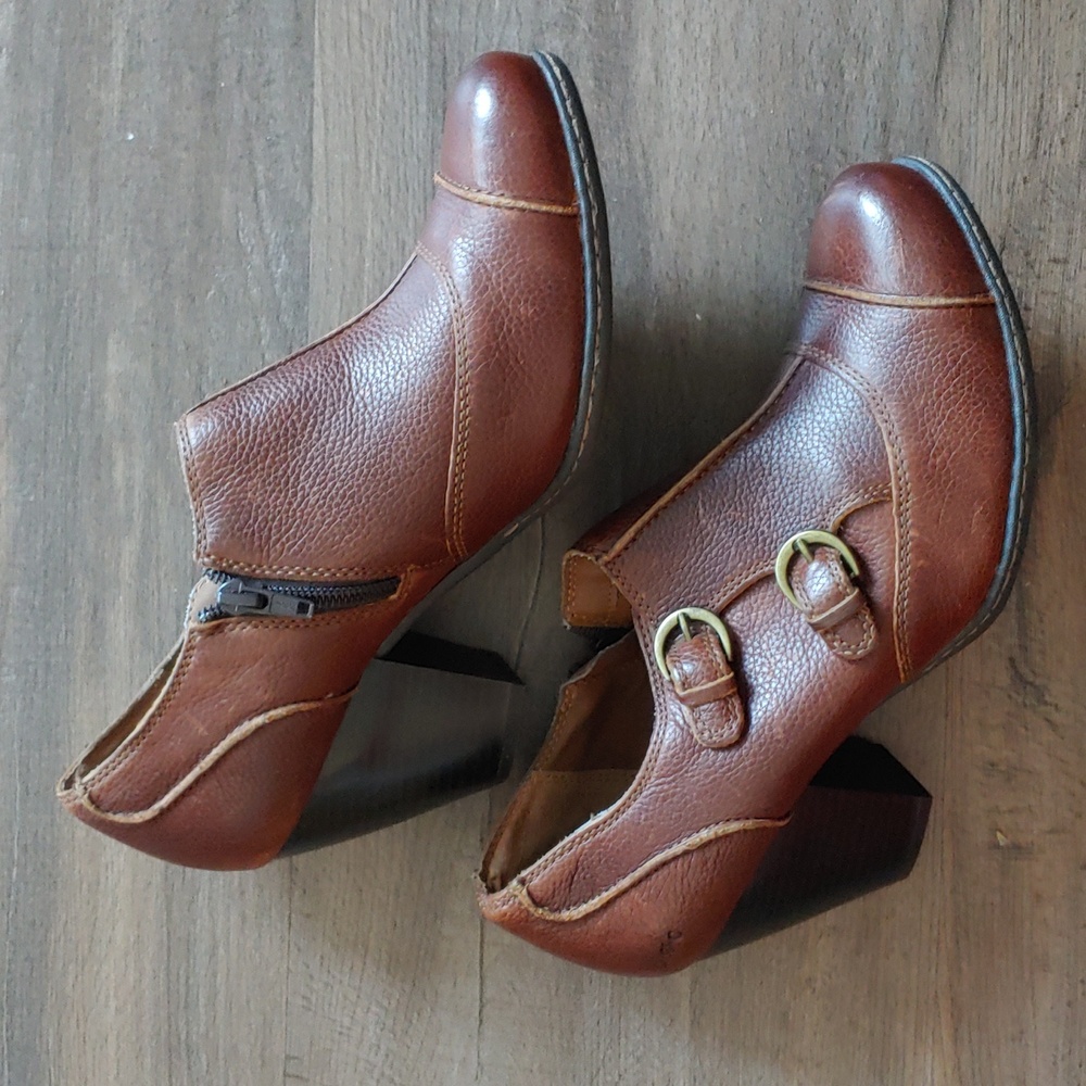 Born on Concept Brown Heeled Ankle Boot Size 9.5